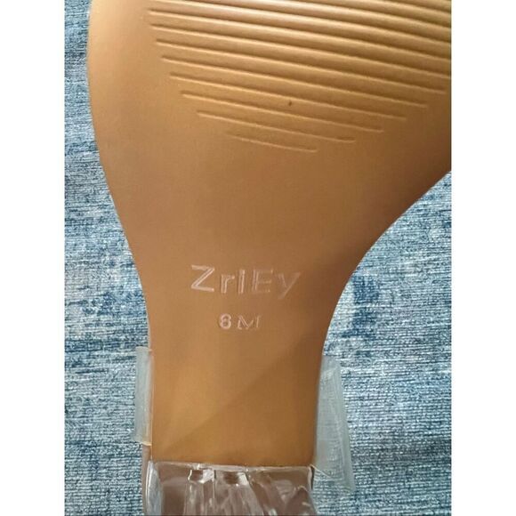 ZriEy Beige Clear Strappy Block Heel Sandal Size 6 - Picture 8 of 9